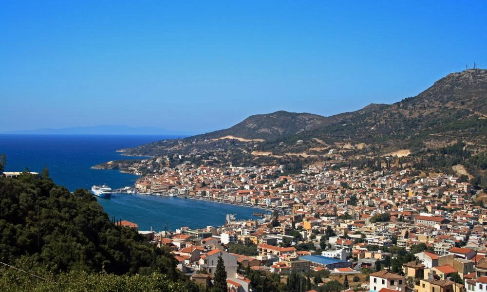 Daily Express: H Σάμος κορυφαίος προορισμός για την ιδανική ποιότητα ζωής που προσφέρει